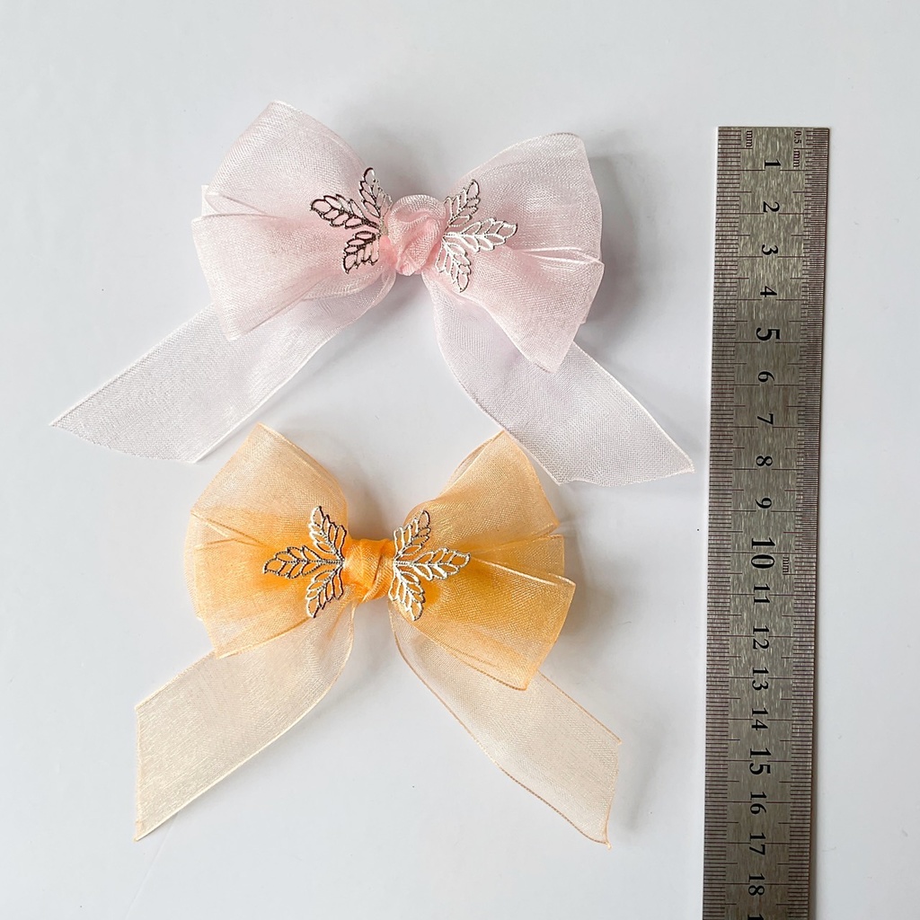 オーガンジーリボンと葉のヘアクリップ