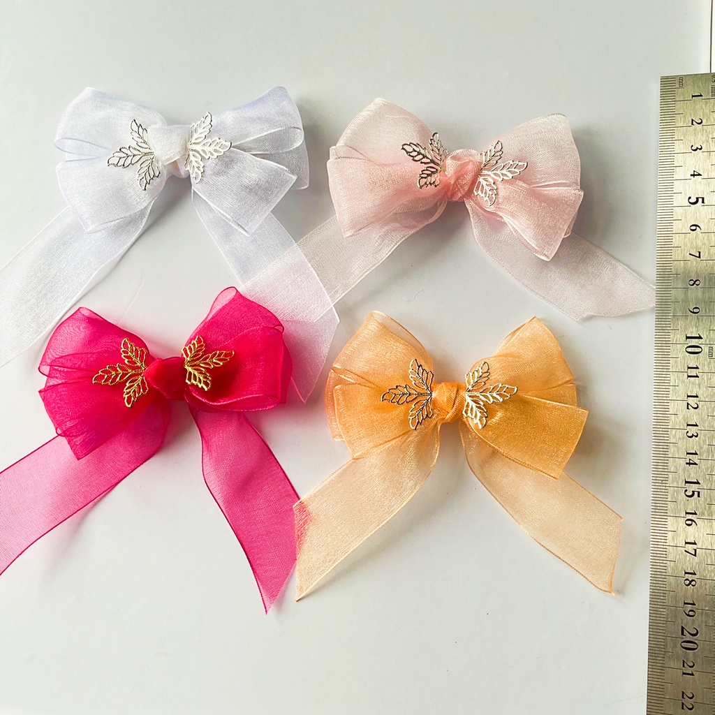 オーガンジーリボンと葉のヘアクリップ