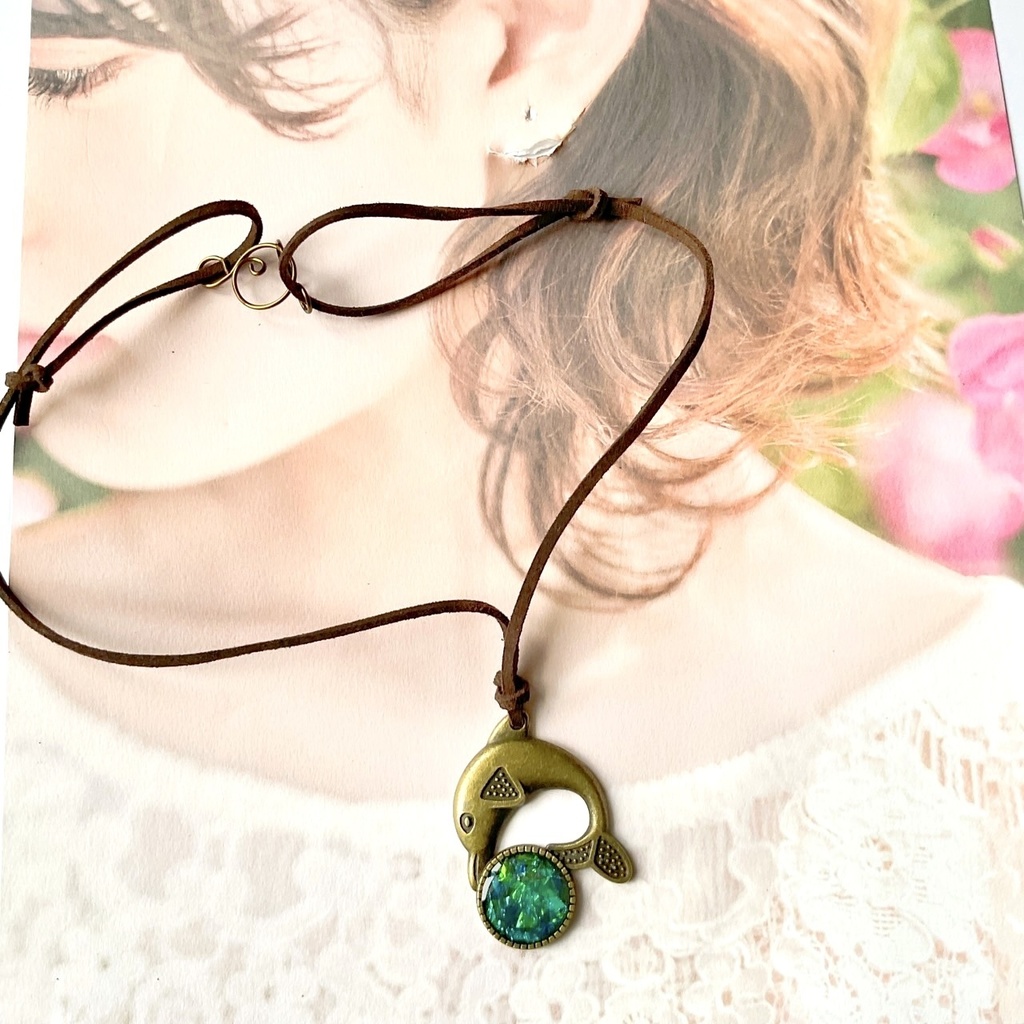 イルカのペンダント