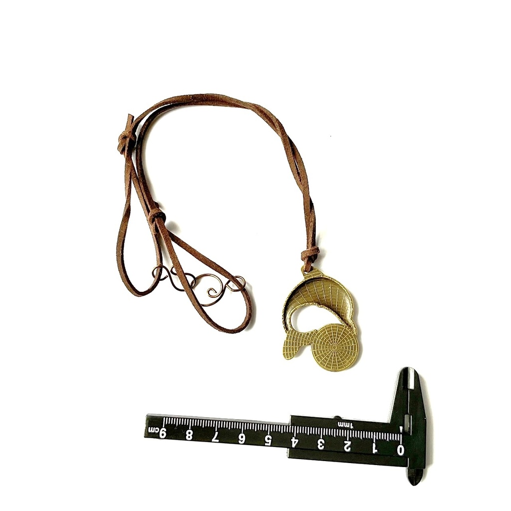 イルカのペンダント