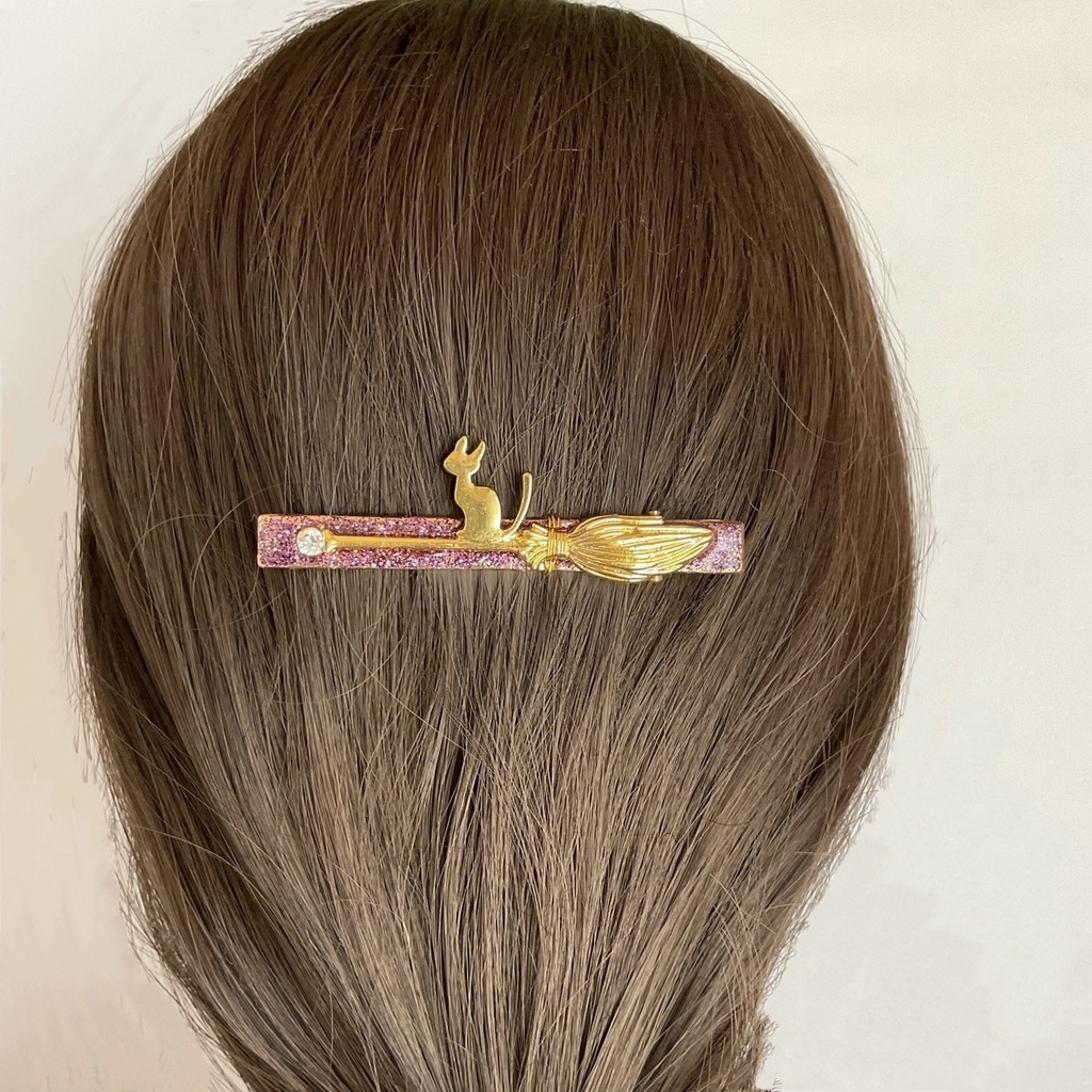 魔法使い猫のヘアクリップ