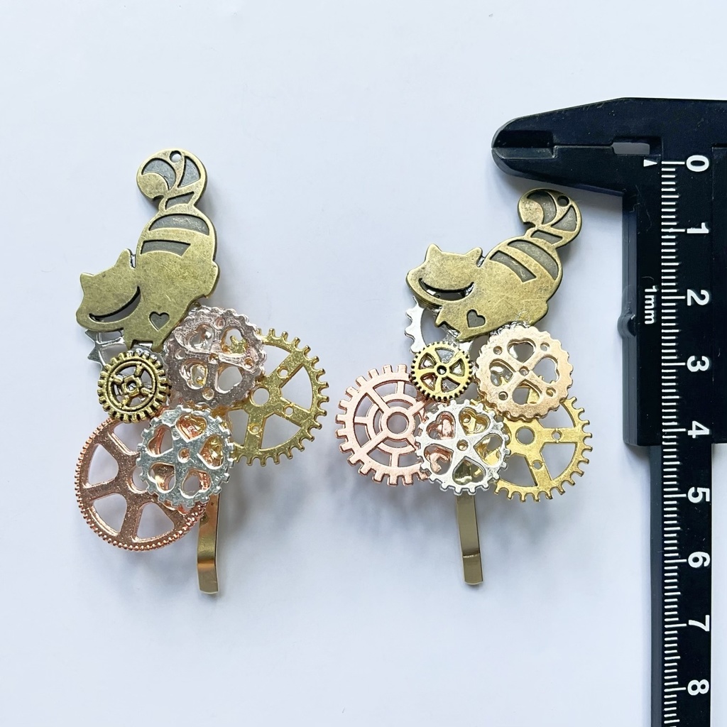 チェシャ猫と歯車のポニーフック