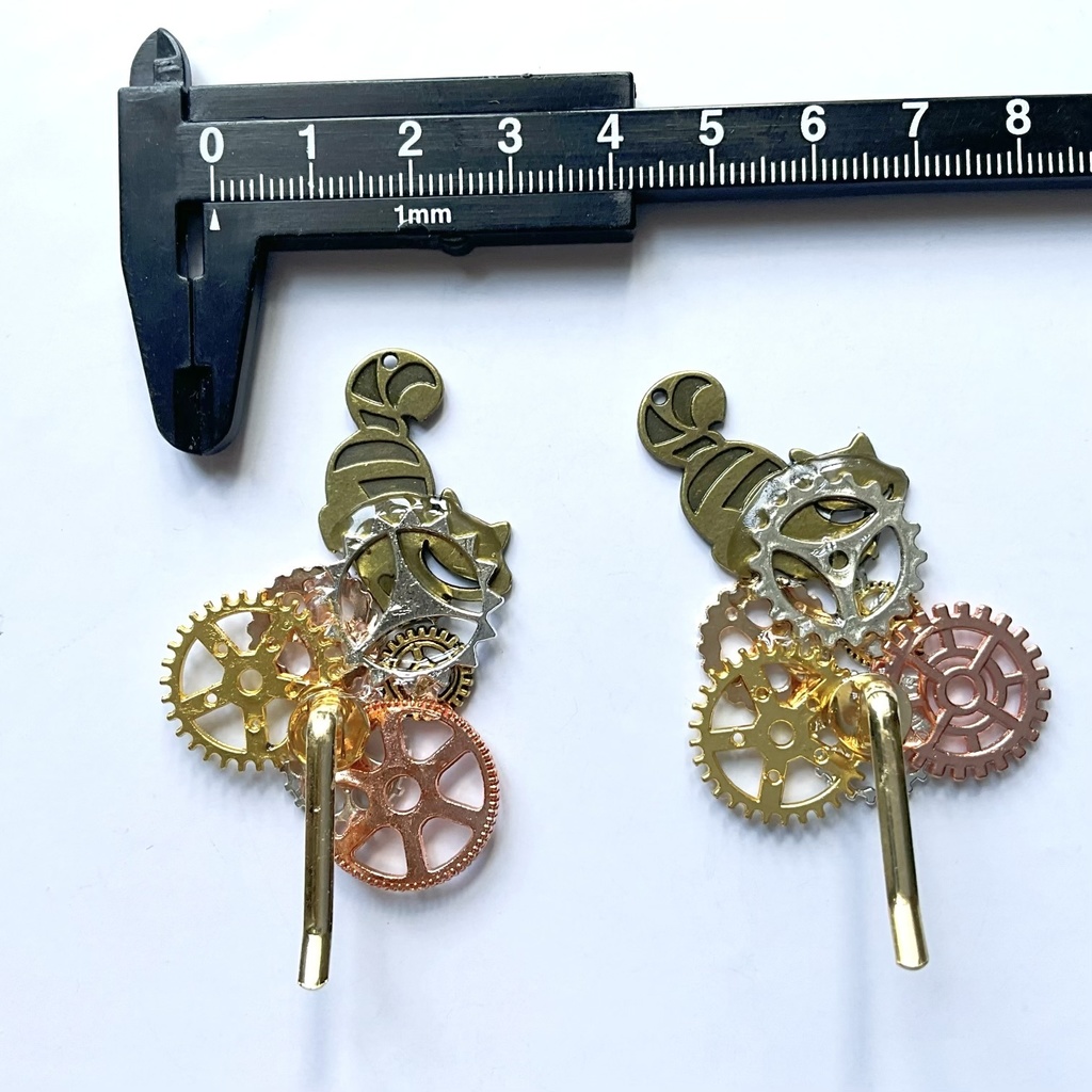 チェシャ猫と歯車のポニーフック