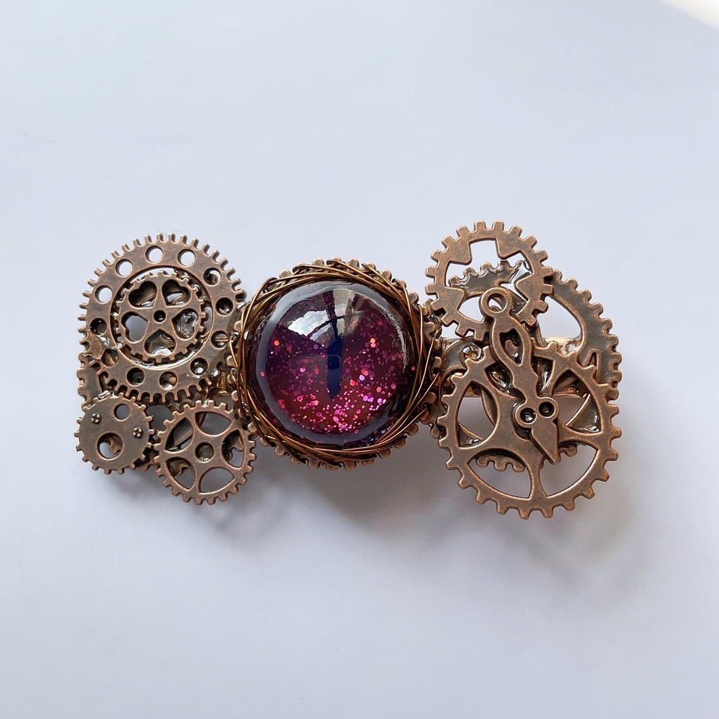 ドラゴンアイと歯車のヘアクリップ