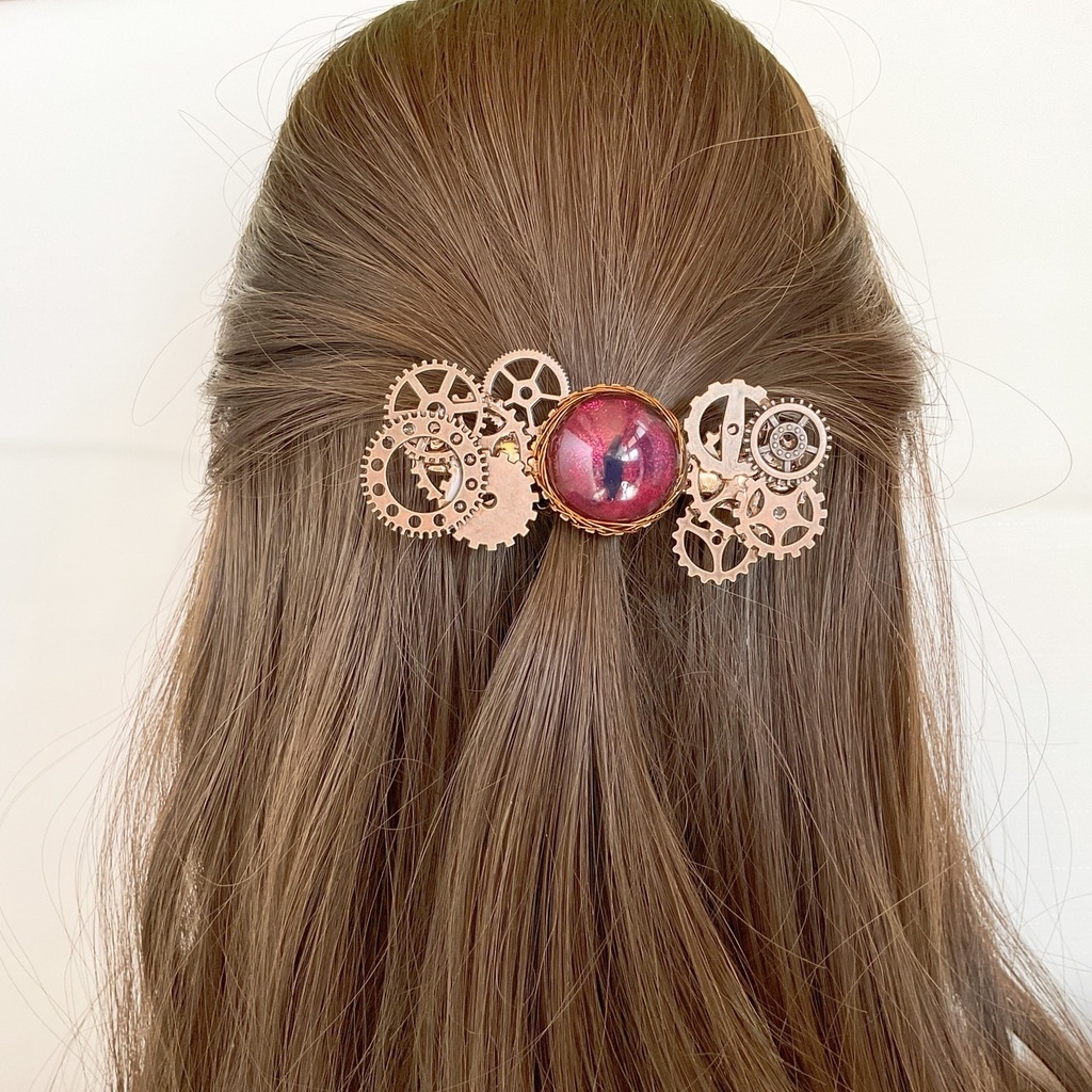 ドラゴンアイと歯車のヘアクリップ