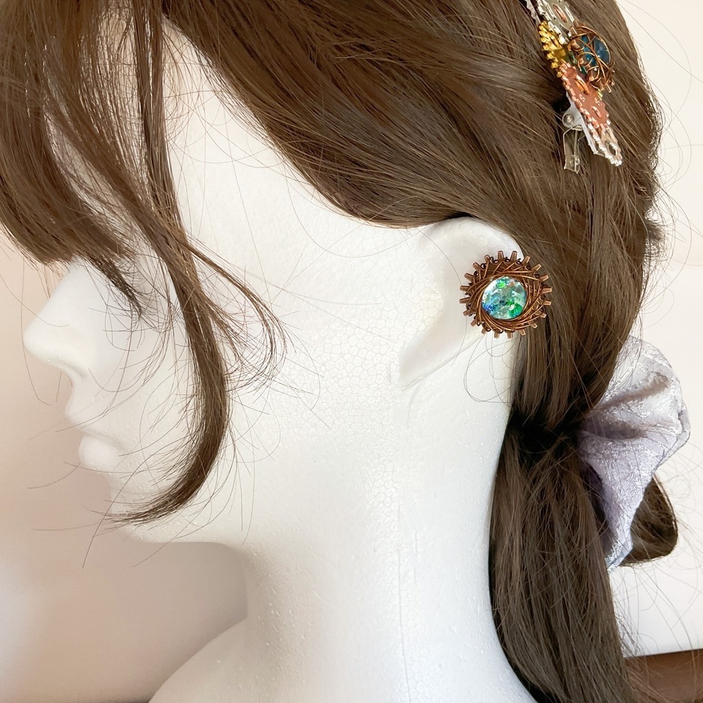 歯車のイヤーカフ(片耳用)