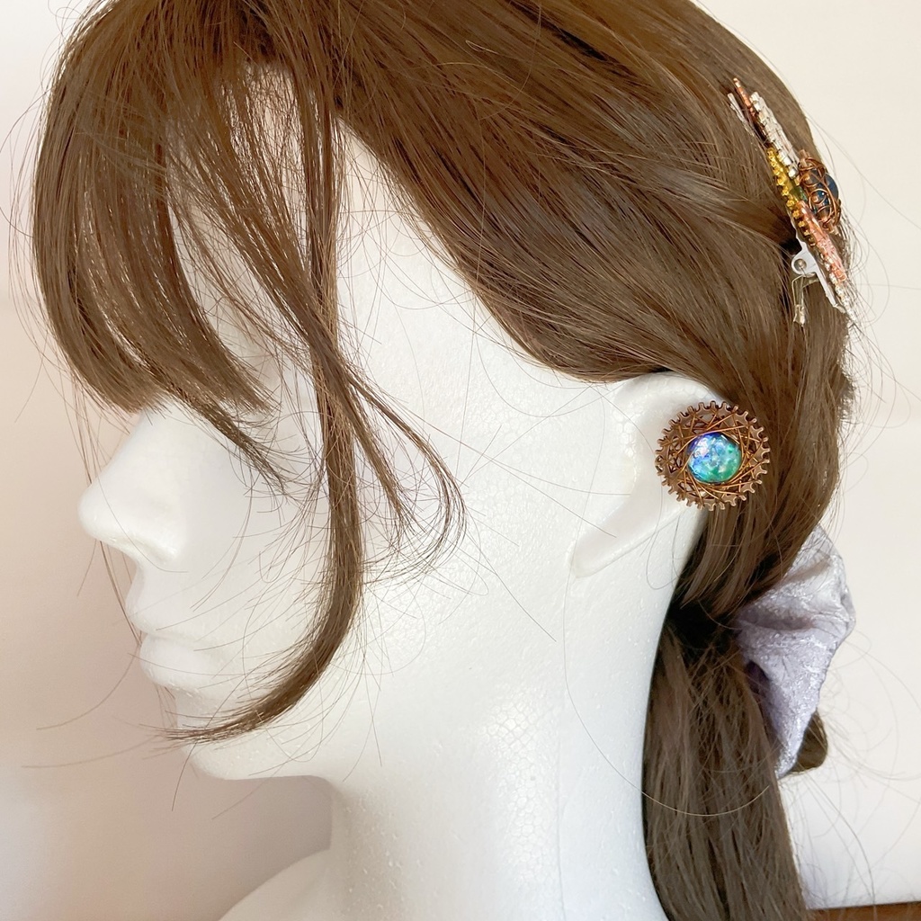 歯車のイヤーカフ(片耳用)