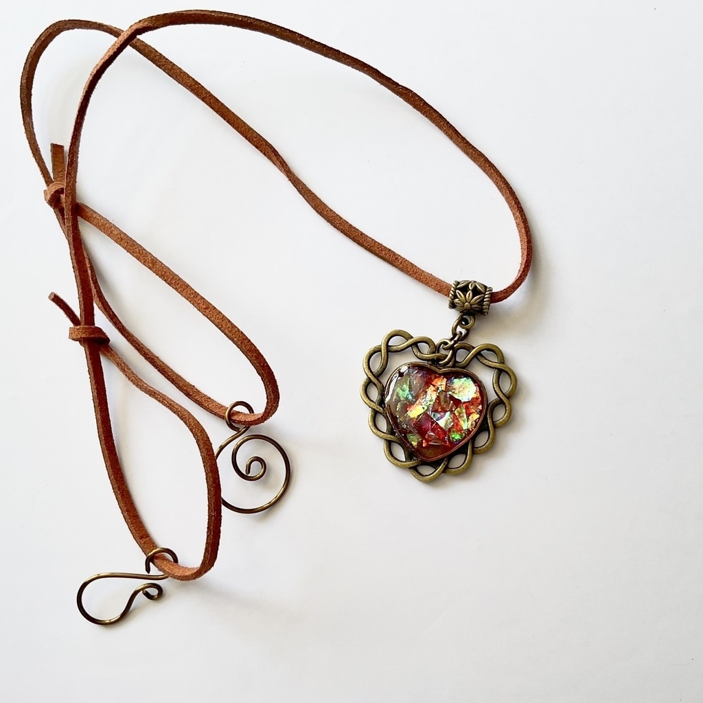 ホログラムハートのペンダント