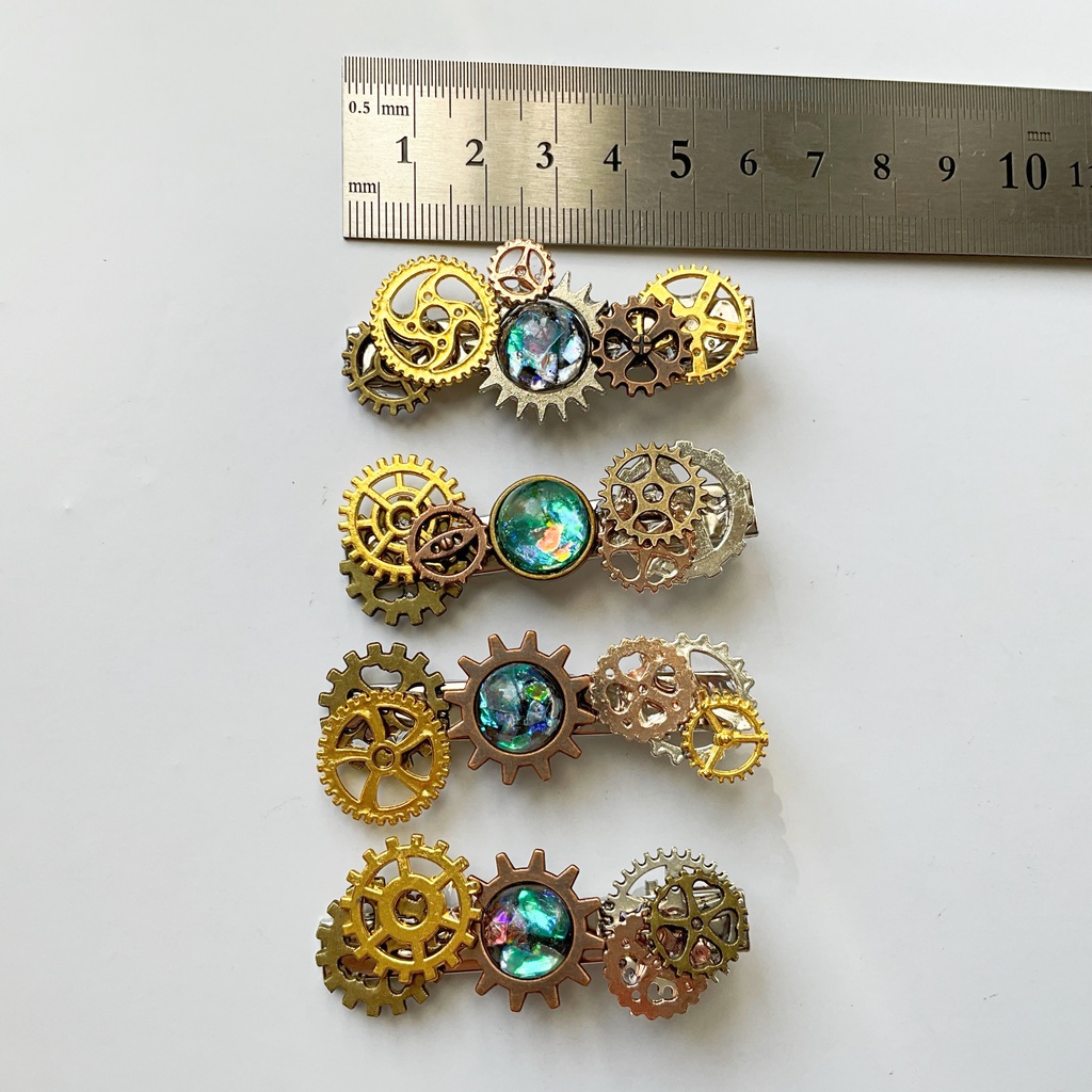歯車のヘアクリップ