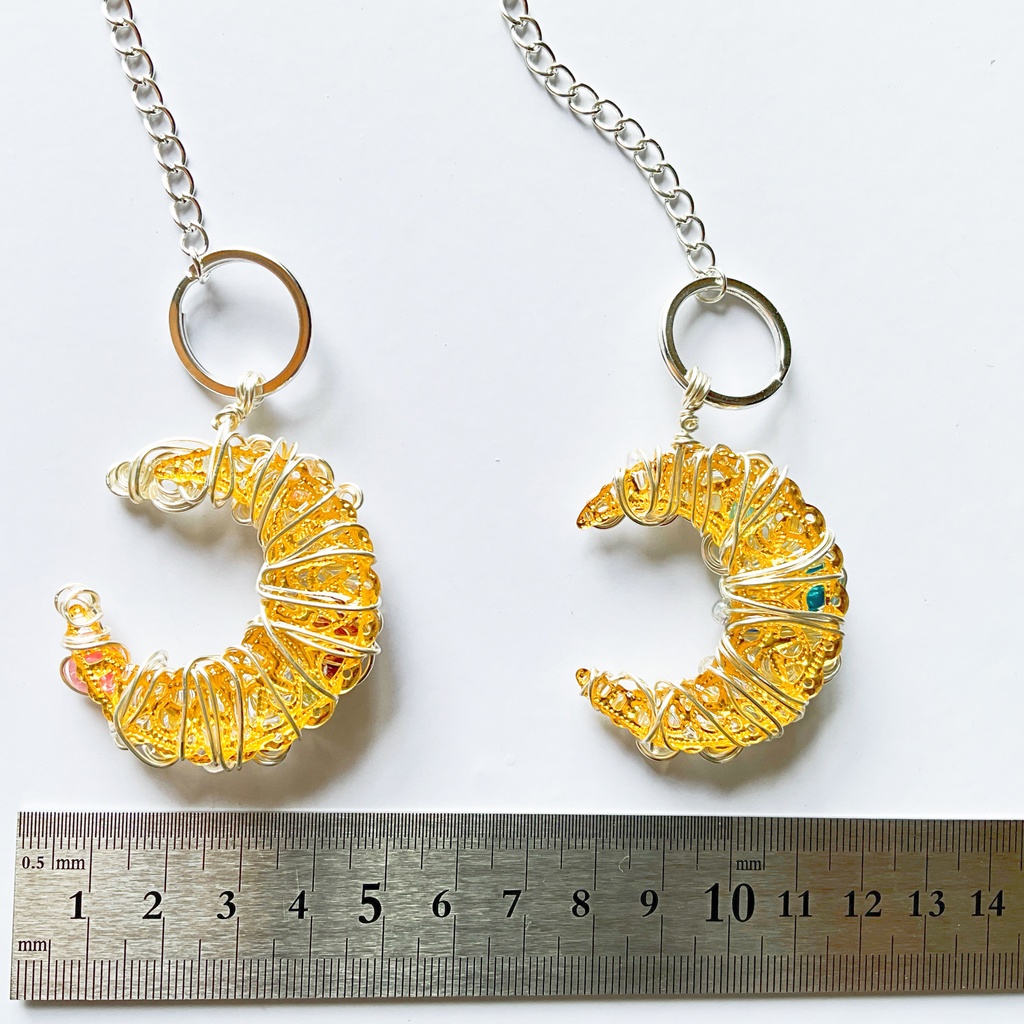 星降る月のバッグチャーム