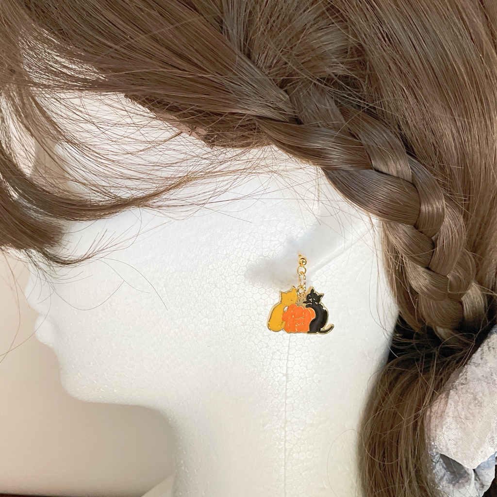 小さな魔法を耳元に ハロウィンのピアス・イヤリング