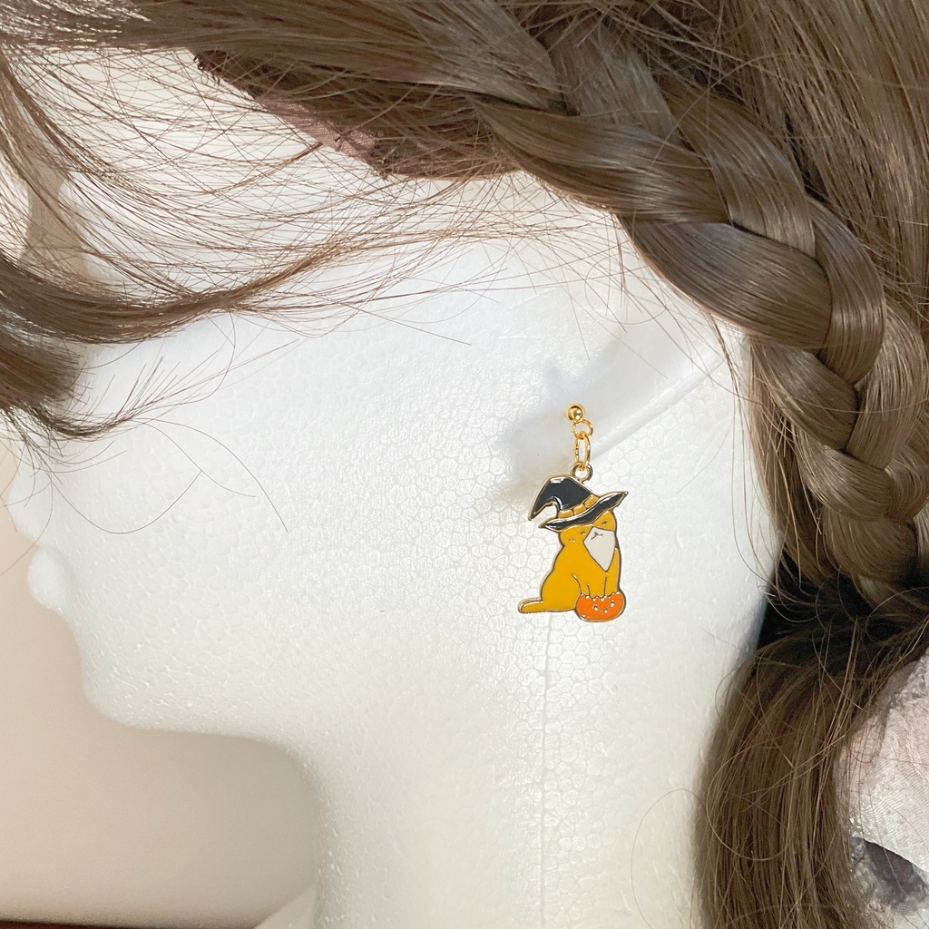 小さな魔法を耳元に ハロウィンのピアス・イヤリング