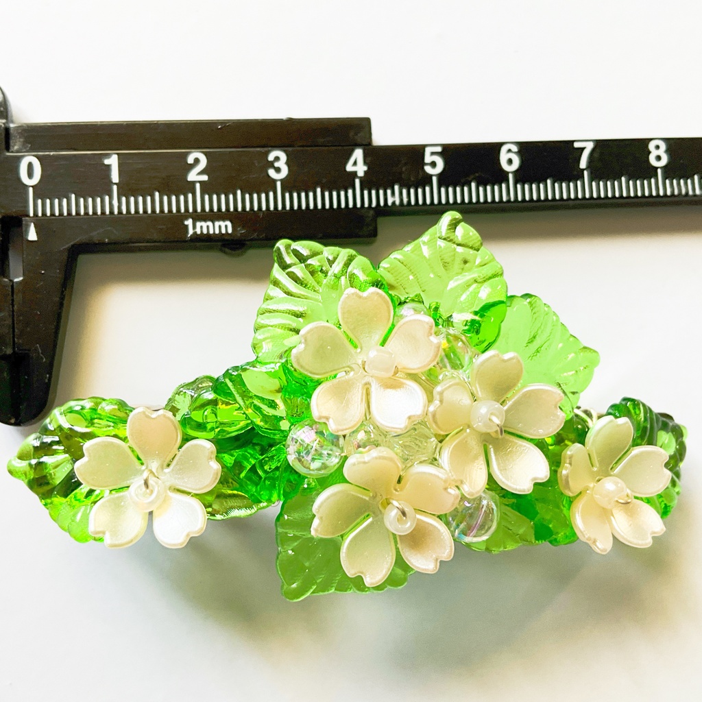 花かんむりのバレッタ