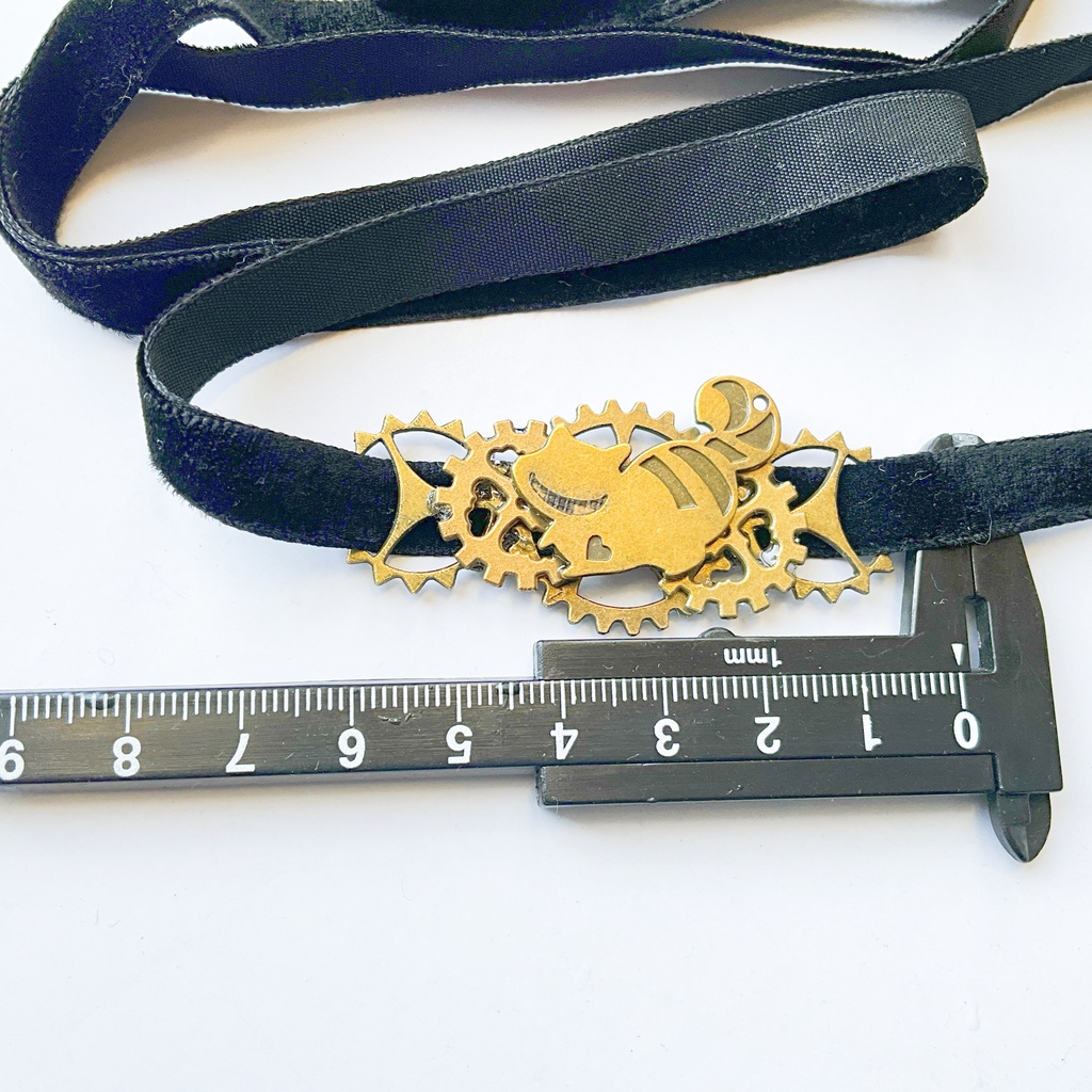 チェシャ猫の微笑み|闇夜に潜む幻想ゴシックチョーカー