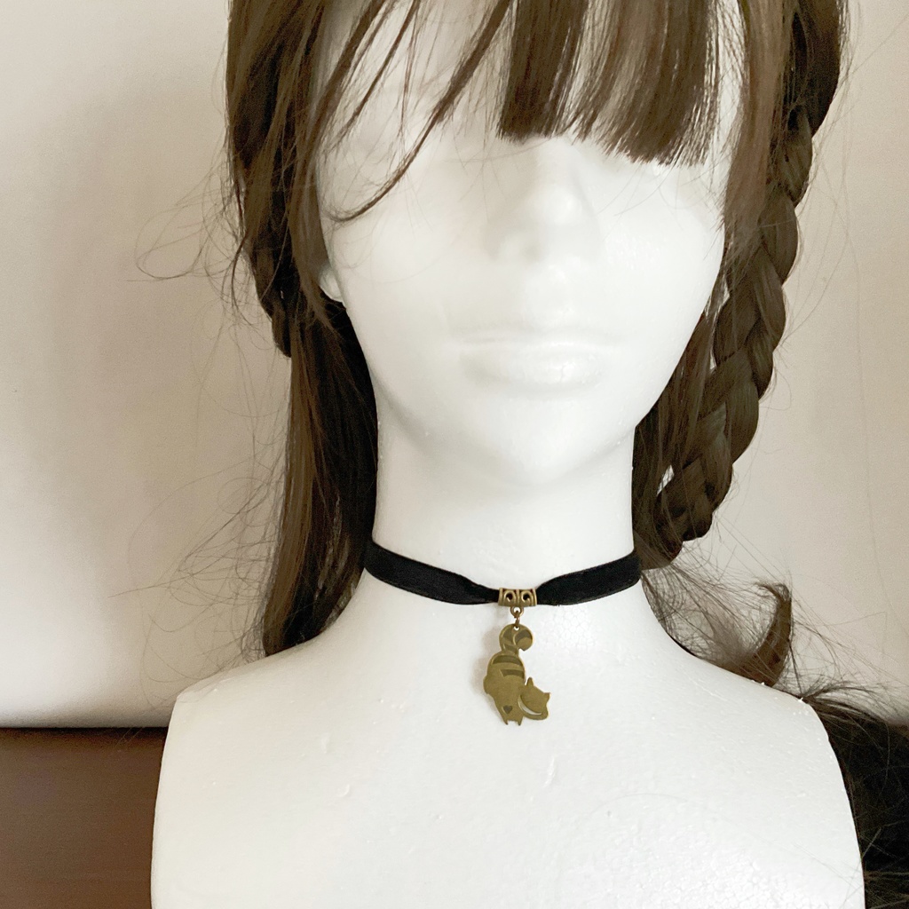 チェシャ猫の登場｜闇夜に潜む幻想ゴシックチョーカー