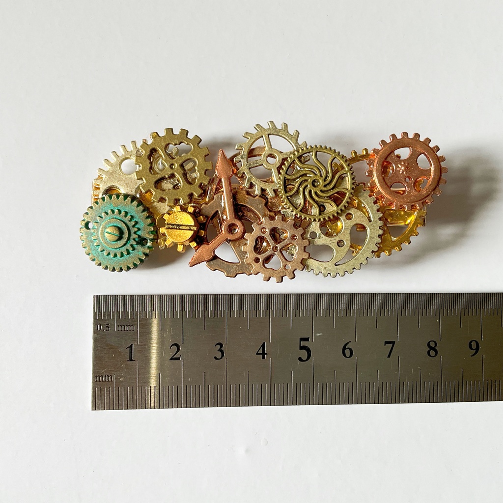 歯車のヘアクリップ