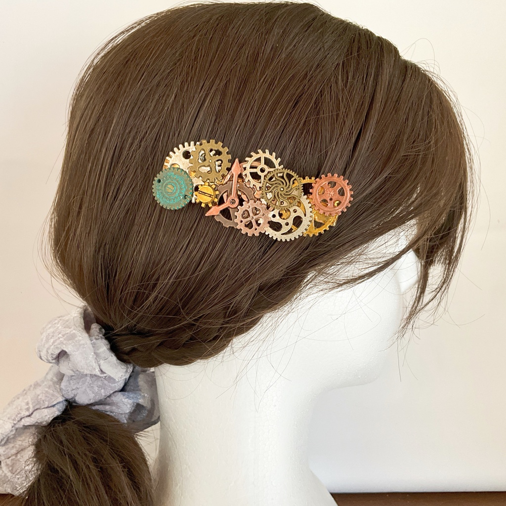 歯車のヘアクリップ