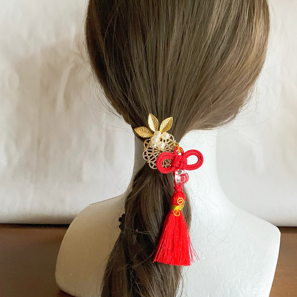 二重叶結び×金の実の和風ポニーフック|華やか組紐タッセル|和モダンヘアアクセサリー