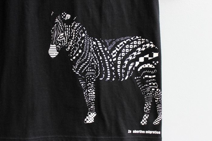 Tシャツ「模様生命体 しまうま」