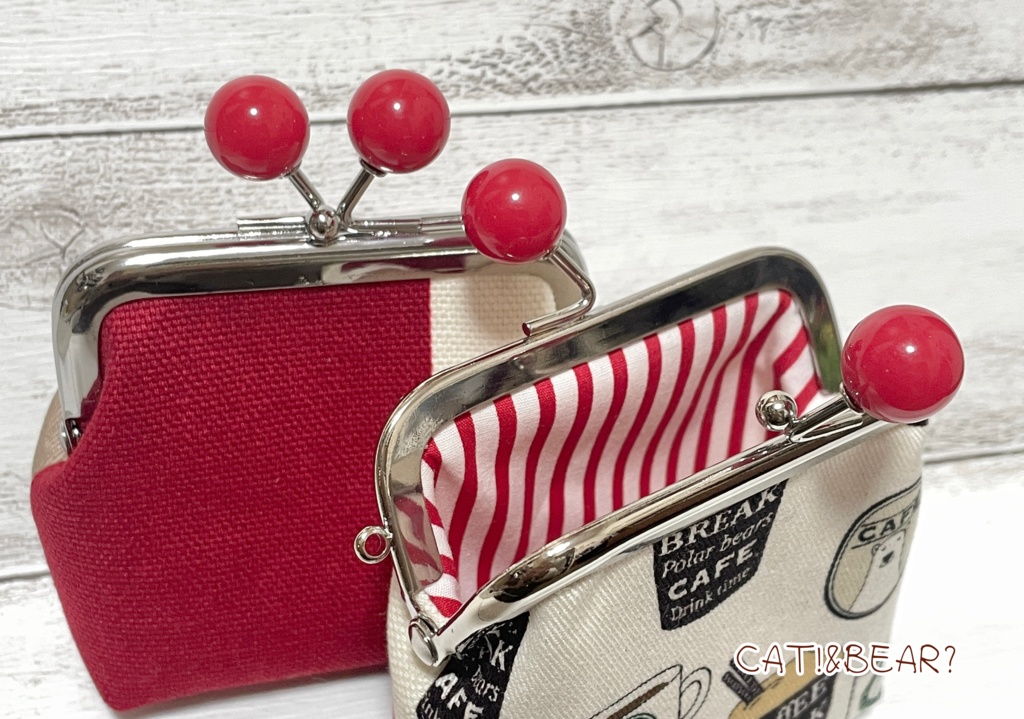 力ナ夕゛さん赤玉付がま口