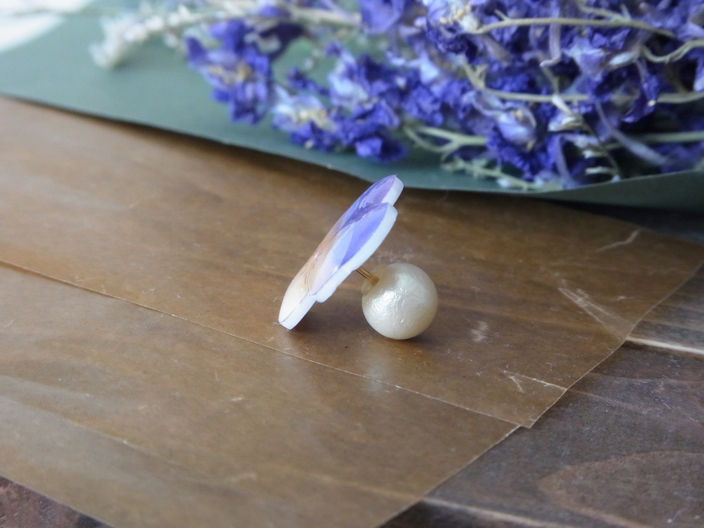 ビオラのピアス・イヤリング