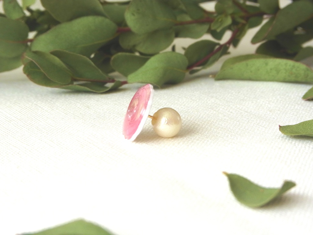おとめつばきのピアス・イヤリング