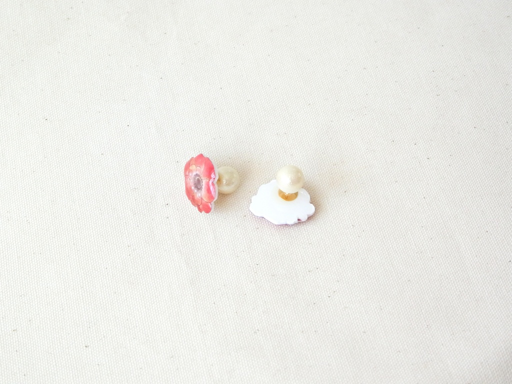 アネモネのピアス・イヤリング