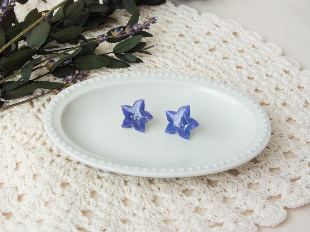 キキョウのピアス・イヤリング