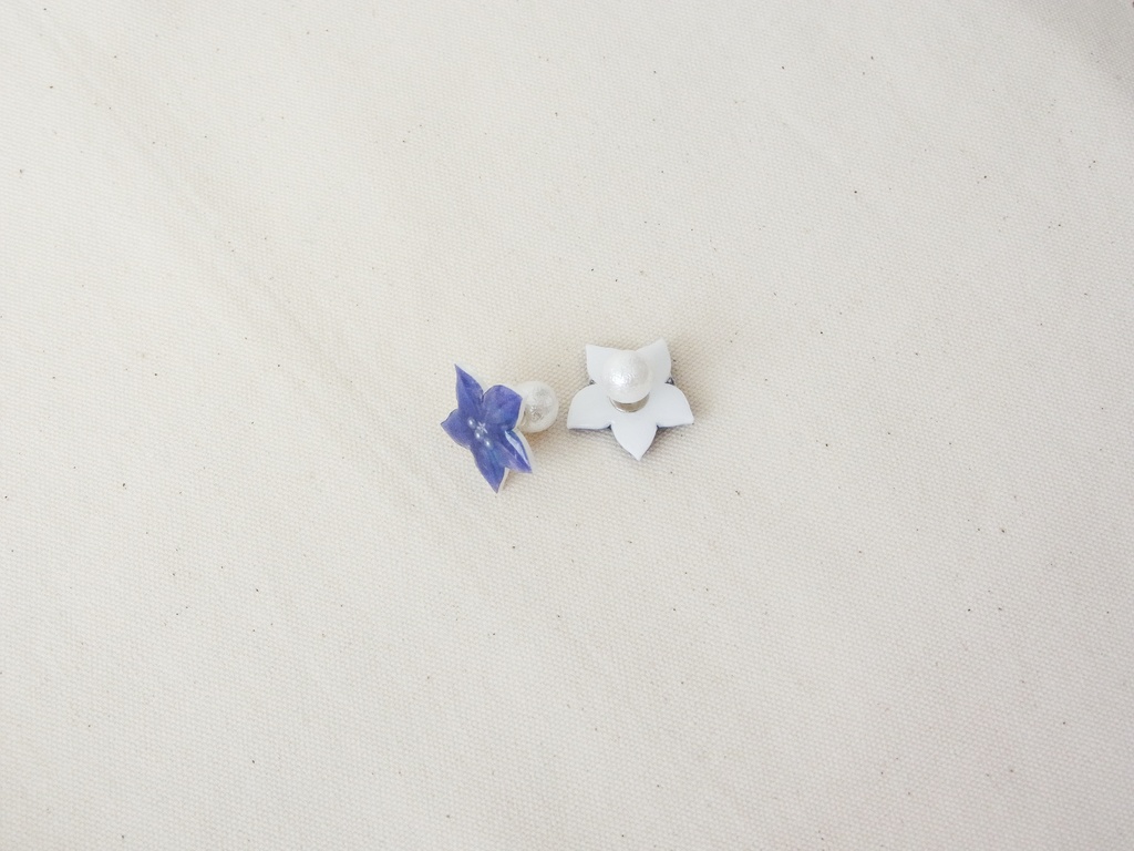 キキョウのピアス・イヤリング