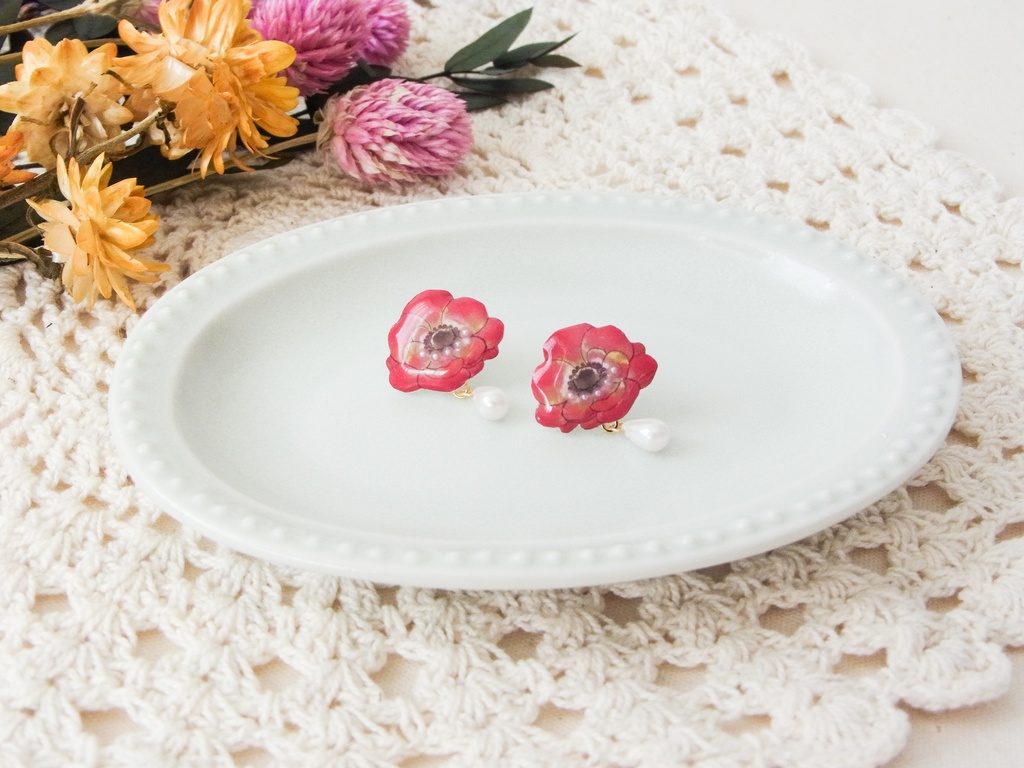 アネモネのピアス・イヤリング(パール付き)