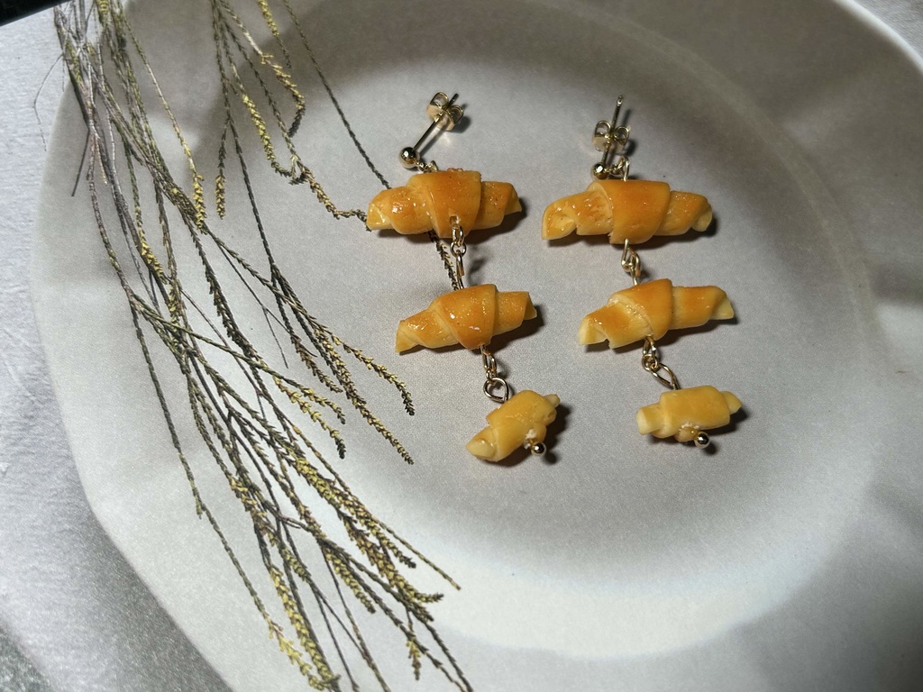 1~3連クロワッサンピアス