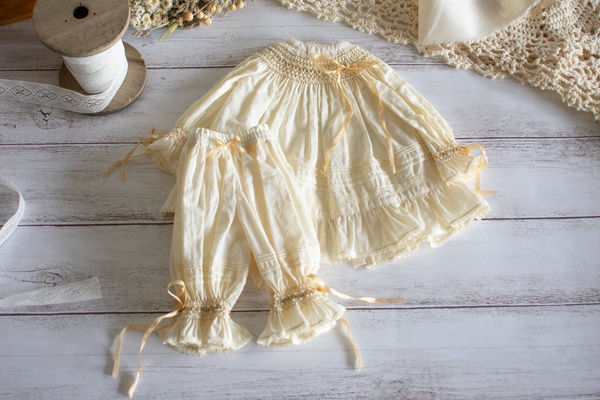 1/40ドール🧵SMOCKING NIGHTIE DRESS