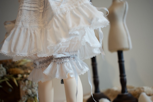 1/40ドール🧵SMOCKING NIGHTIE DRESS