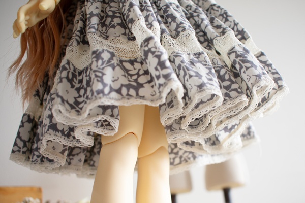 1/40ドール🧵ANTIQUE FLOWER ONEPIECE🪡アッシュラベンダー