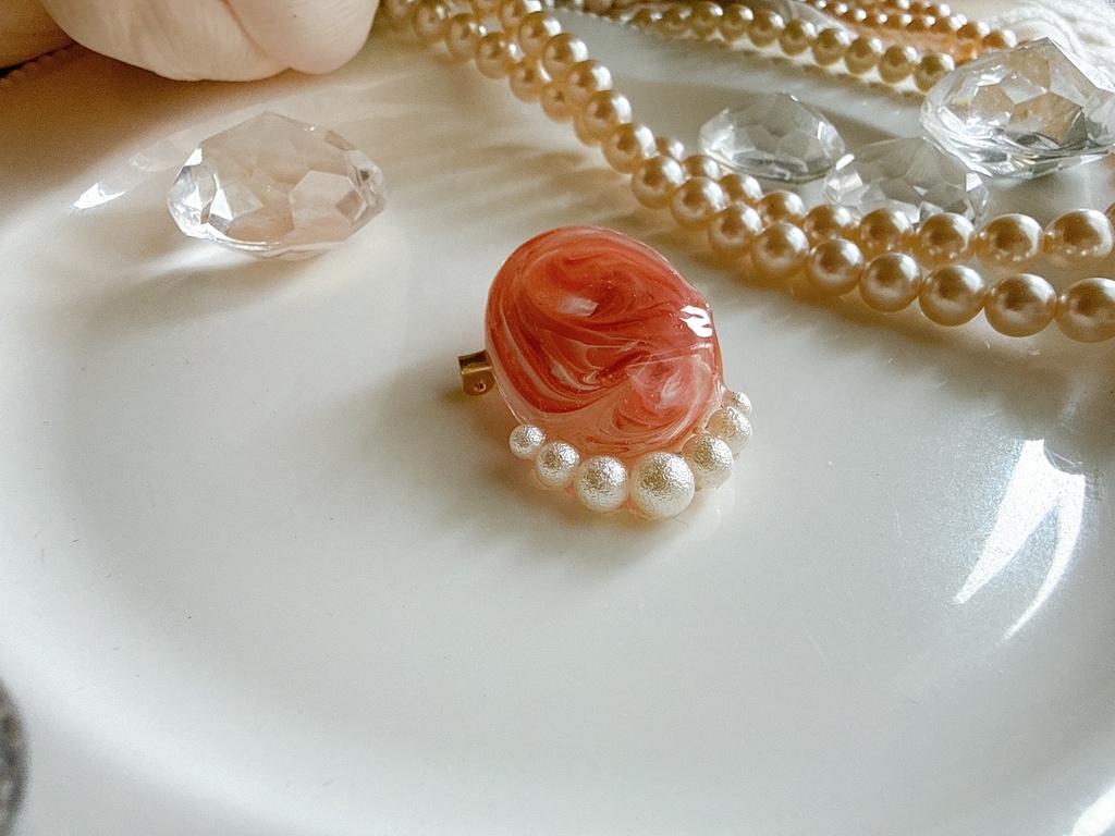 マーブルカラーのブローチ《pink》