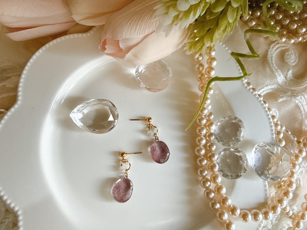 ちゅるんとピアス