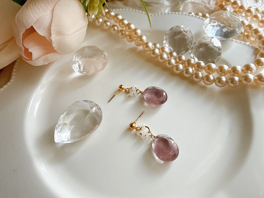 ちゅるんとピアス