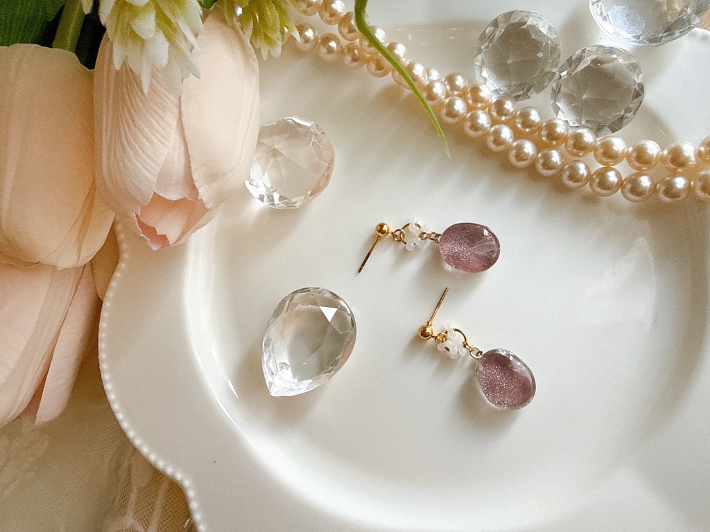 ちゅるんとピアス