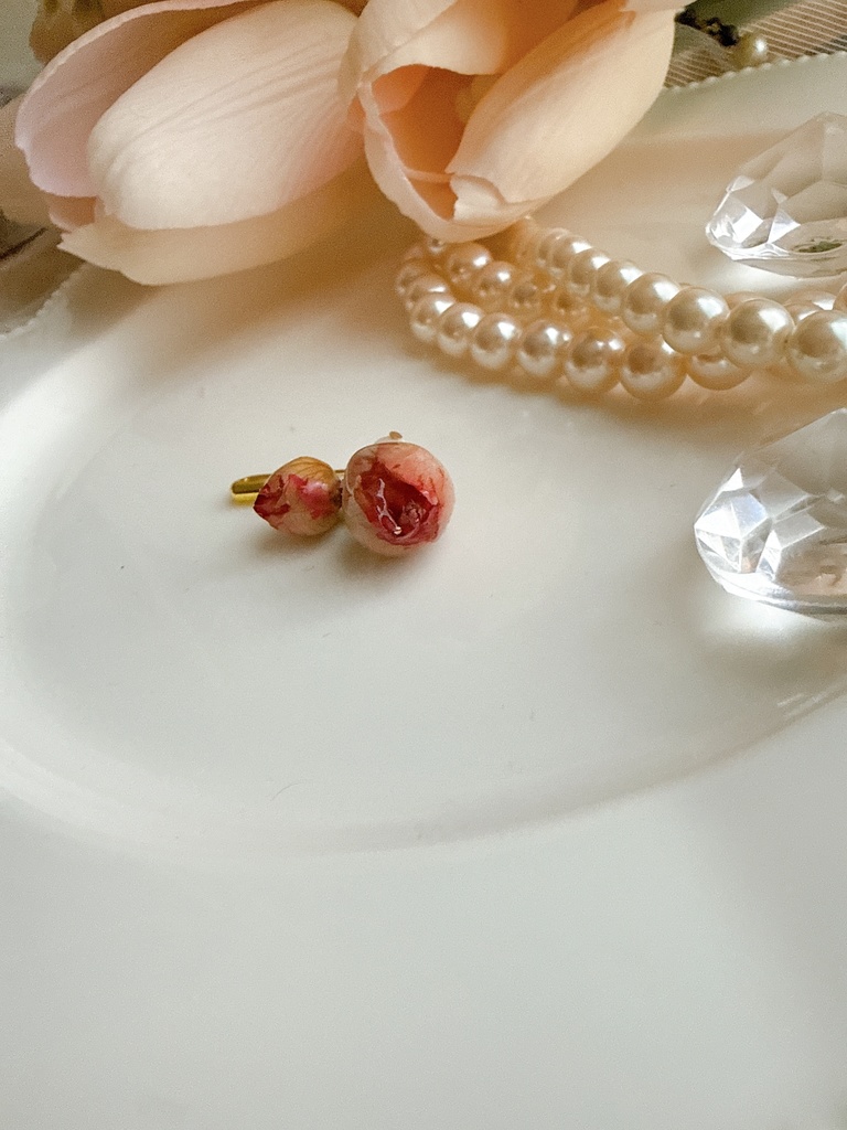 ローズバッドのピン