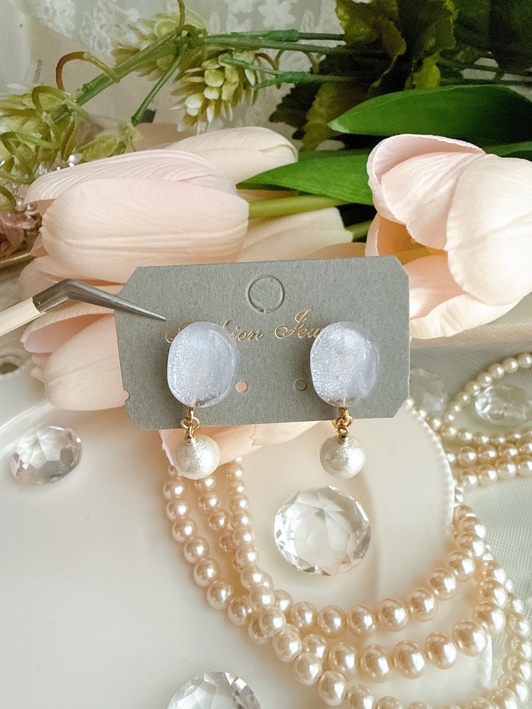 シンプルなマグネットイヤリング