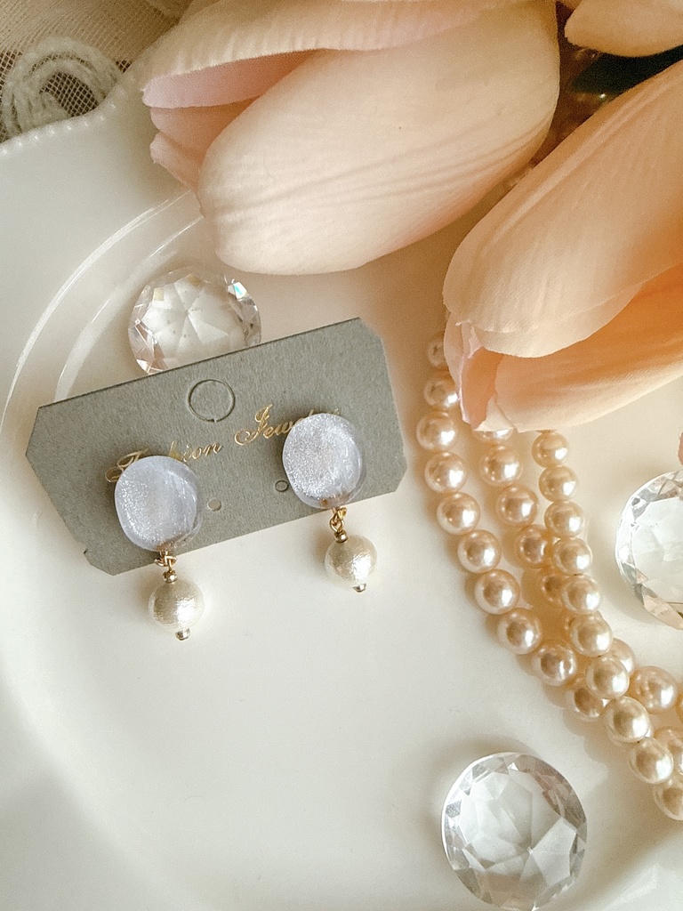 シンプルなマグネットイヤリング