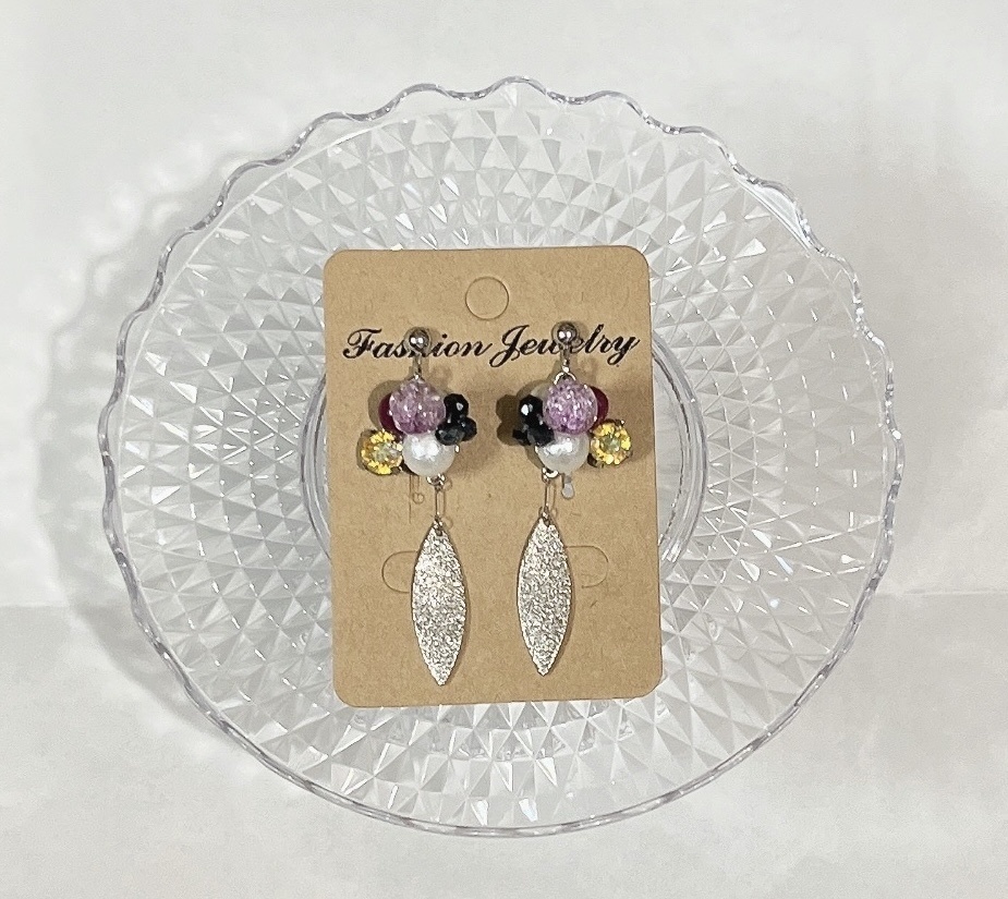 渡会雲雀 イメージイヤリング・ピアス