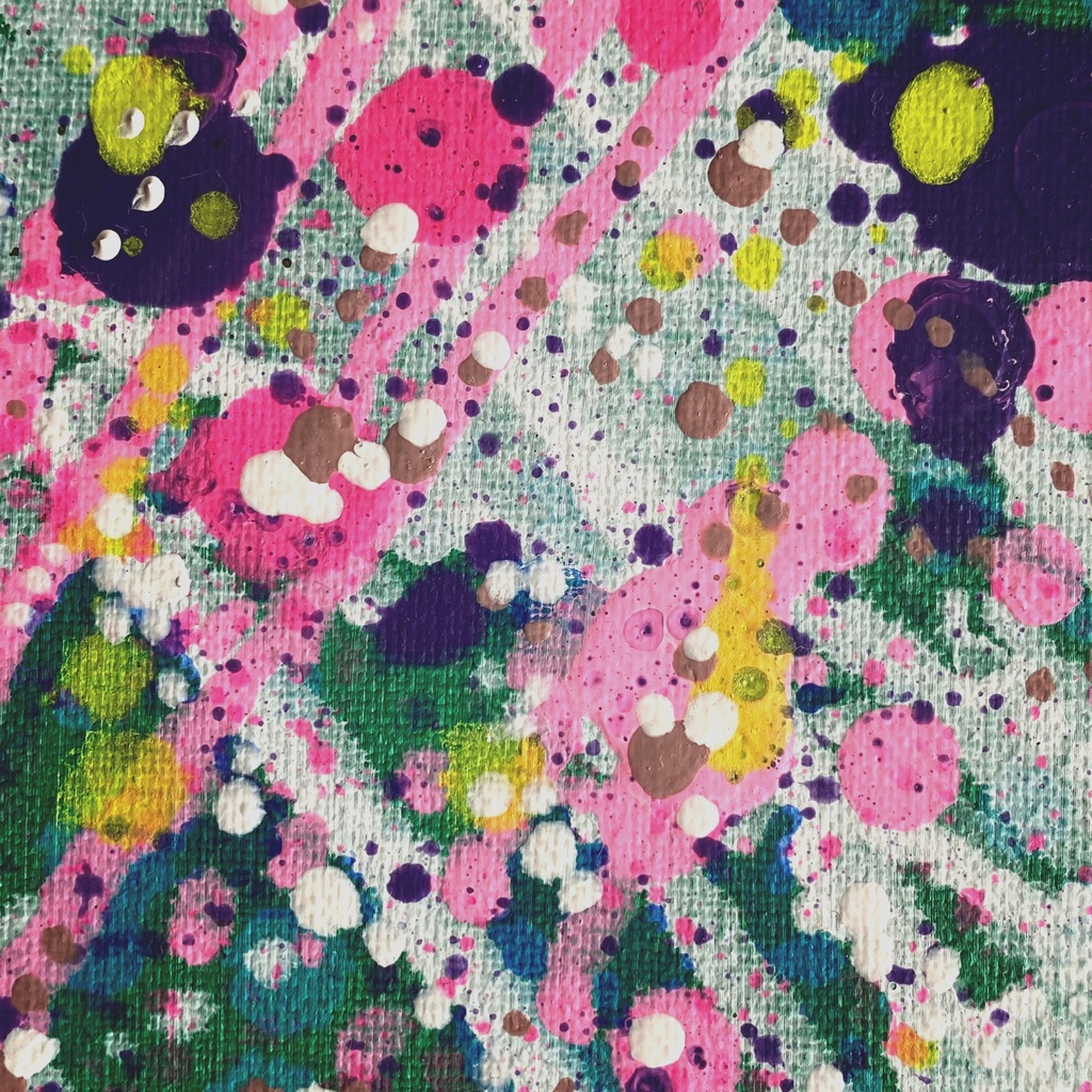 緑の地にピンク