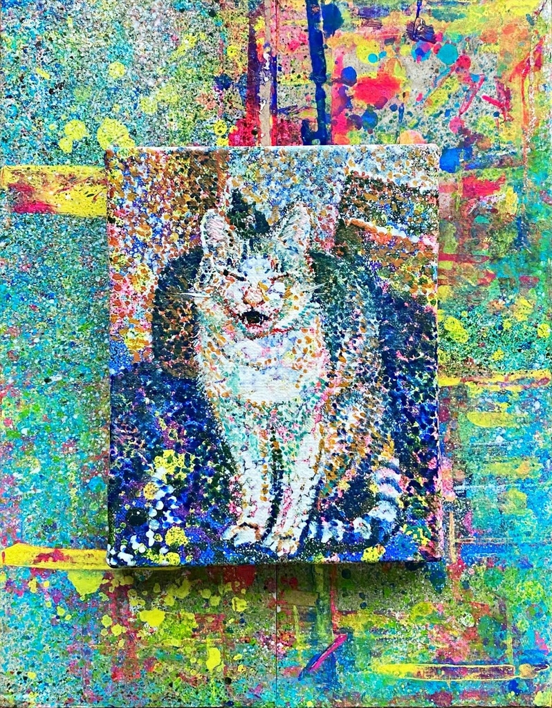 点描17-あくびの途中の猫
