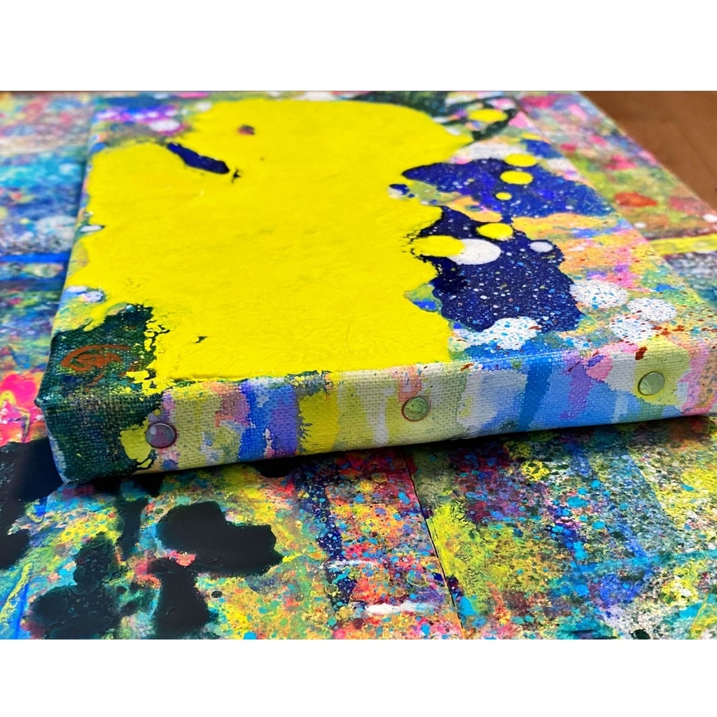 青い地に黄色いツヤのたらしこみ