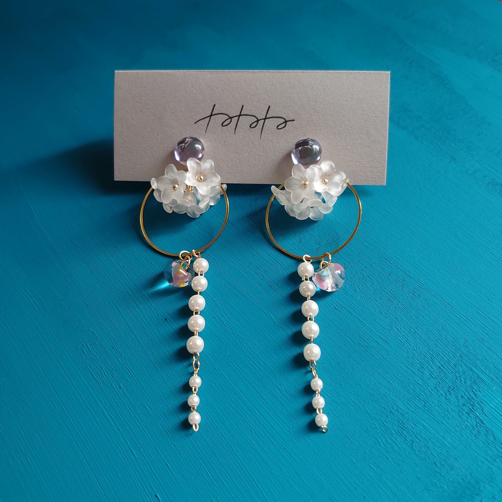 秋田藤四郎(イヤリングのみ)