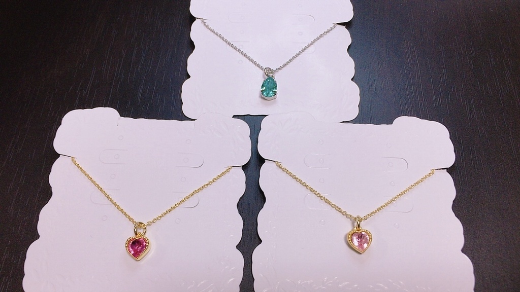 惑星の雫ネックレス【ミントグリーン】