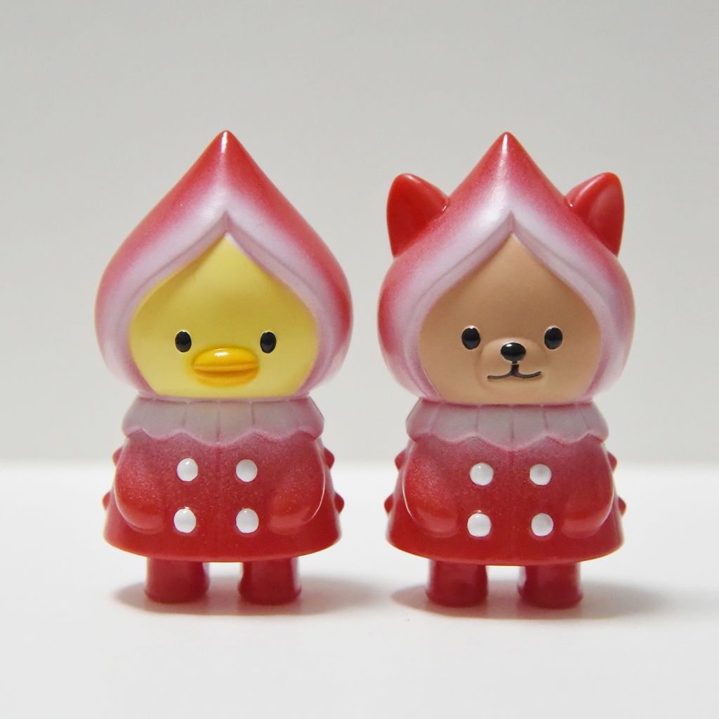 『アイアン星人サンタ服』（塗装済みソフビ）