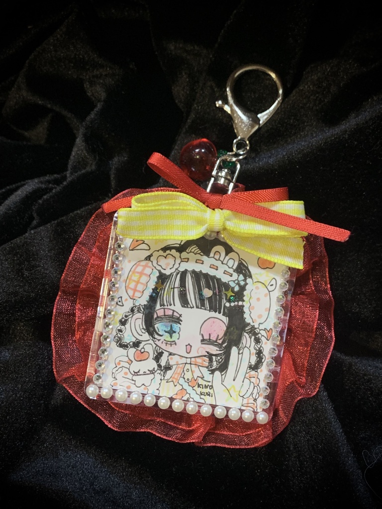 原画アクキー🍎