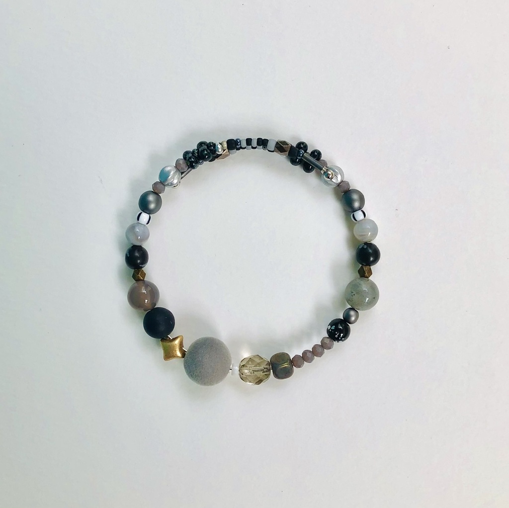 金カムイメージブレスレット 門倉